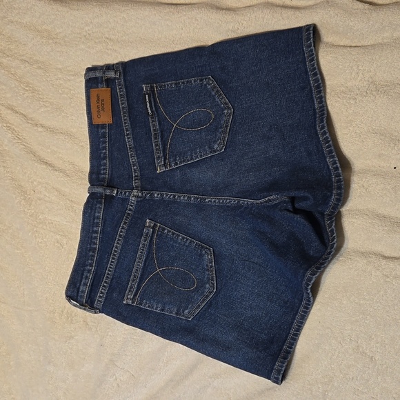 Calvin Klein Jean Shorts - Picture 5 of 6